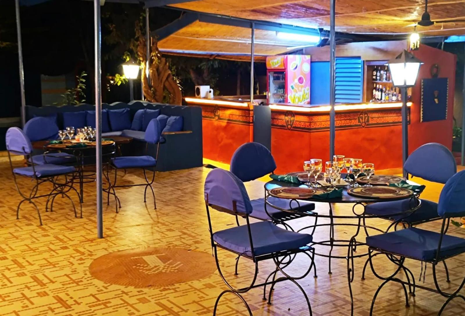 Hotel Les Palmiers Ouagadougou Exterior foto